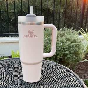 NEW Pre Released 30oz Stanley Quencher in Rose Quartz!